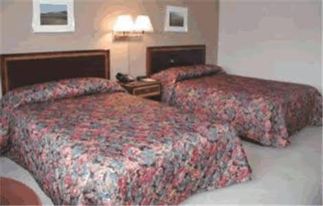 Western Inn Каунсъл Блъфс Екстериор снимка